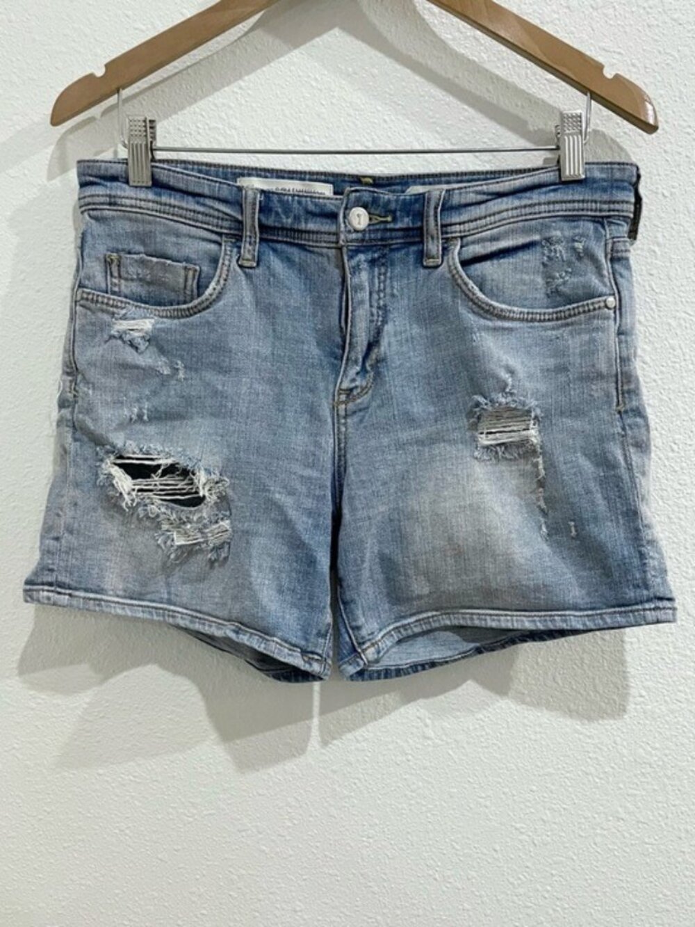 Anthropologie baggy distressed denim shorts boho 90’s soft long shorts
